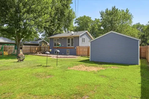 5809 Quail Avenue N Crystal MN 55429