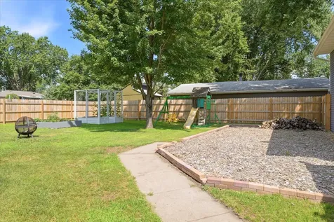 5809 Quail Avenue N Crystal MN 55429