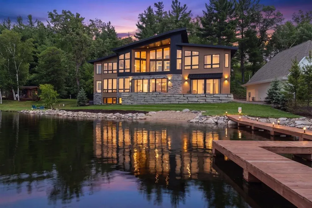 11245 E Steamboat Bay Drive East Gull Lake MN 56401