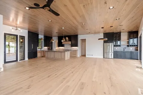 11245 E Steamboat Bay Drive East Gull Lake MN 56401