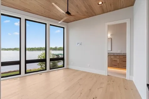11245 E Steamboat Bay Drive East Gull Lake MN 56401