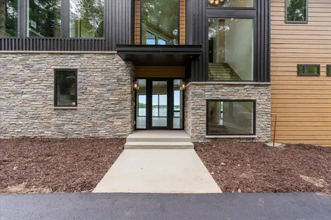 11245 E Steamboat Bay Drive East Gull Lake MN 56401