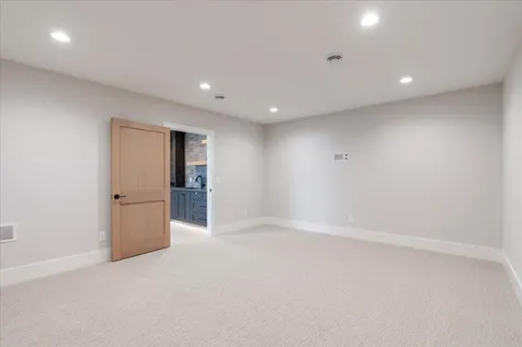 11245 E Steamboat Bay Drive East Gull Lake MN 56401