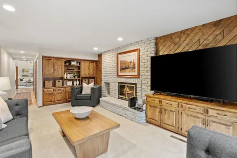 5811 Shannon Drive Edina MN 55439