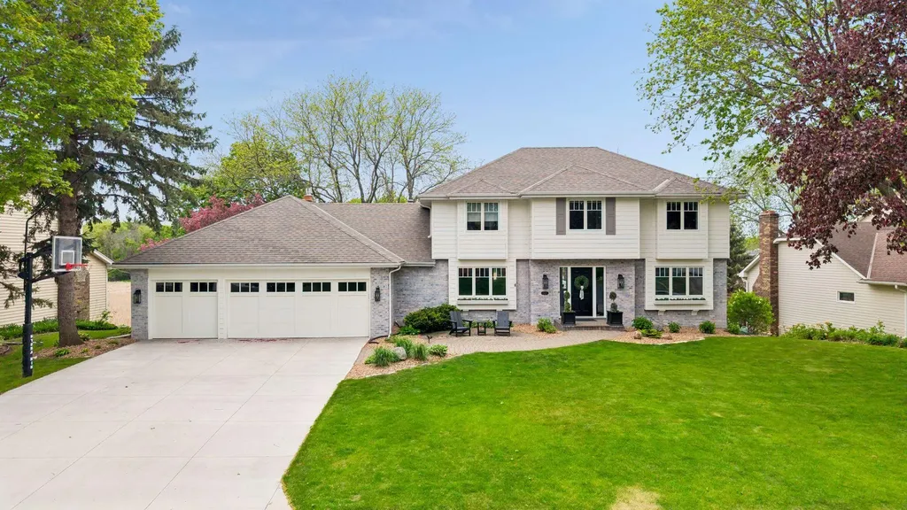 18425 5th Avenue N Plymouth MN 55447