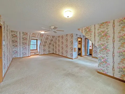 16220 Hayes Avenue Carver MN 55315