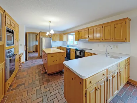 16220 Hayes Avenue Carver MN 55315