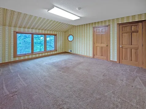 16220 Hayes Avenue Carver MN 55315