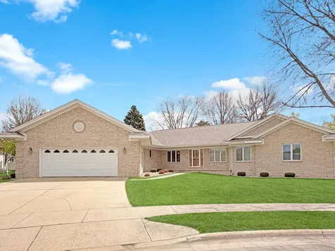 103 Whitney Circle Marshall MN 56258