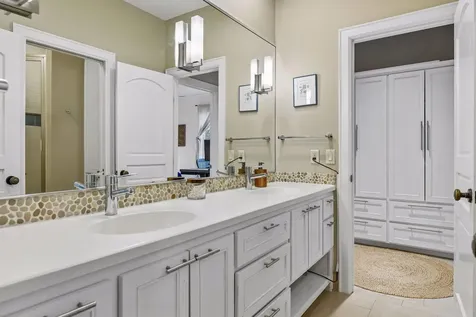 3601 Lerive Way Chaska MN 55318