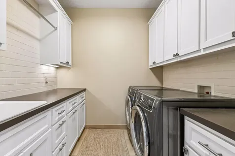 3601 Lerive Way Chaska MN 55318
