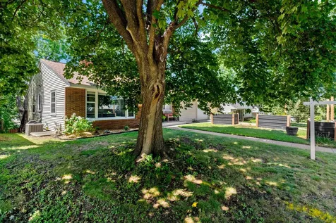 1389 Prior Avenue S Saint Paul MN 55116