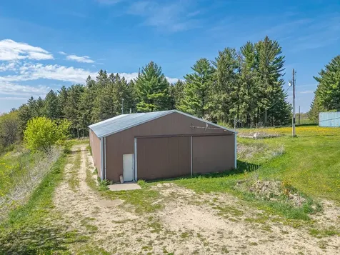 S3565 Rooster Ridge Lane Fountain City WI 54629