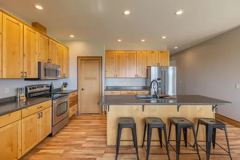 S3565 Rooster Ridge Lane Fountain City WI 54629