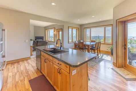 S3565 Rooster Ridge Lane Fountain City WI 54629