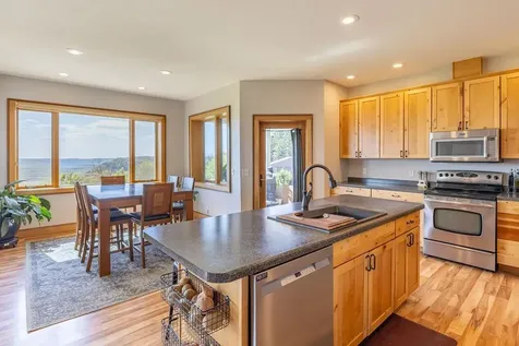S3565 Rooster Ridge Lane Fountain City WI 54629