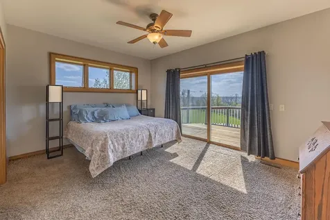 S3565 Rooster Ridge Lane Fountain City WI 54629