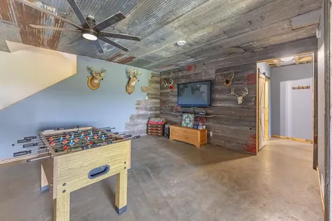 S3565 Rooster Ridge Lane Fountain City WI 54629