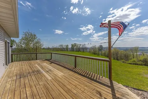 S3565 Rooster Ridge Lane Fountain City WI 54629