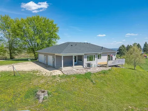 S3565 Rooster Ridge Lane Fountain City WI 54629