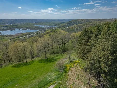 S3565 Rooster Ridge Lane Fountain City WI 54629