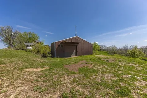 S3565 Rooster Ridge Lane Fountain City WI 54629