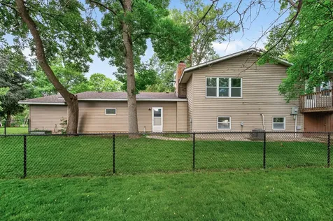 1310 Woods Circle Buffalo MN 55313