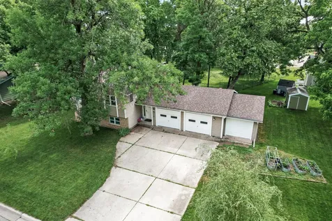 1310 Woods Circle Buffalo MN 55313