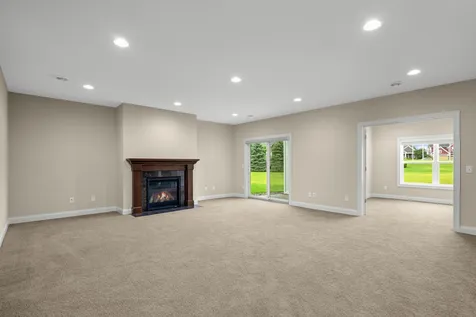 16634 Diamonte Court Lakeville MN 55044