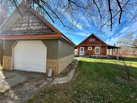 305 Oak Street Hastings ND 58049