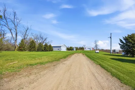 5083 104th Avenue SE Litchville ND 58461