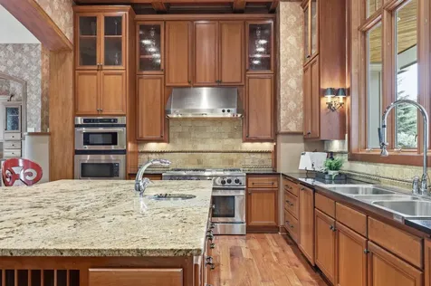 270 North Shore Drive W Orono MN 55364