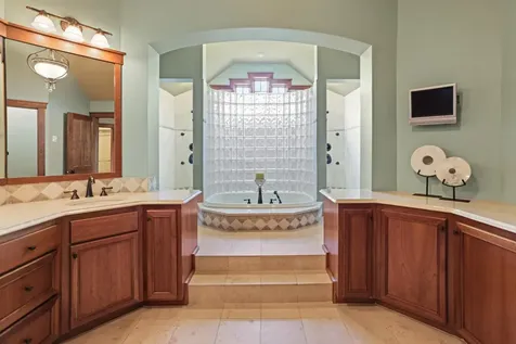 270 North Shore Drive W Orono MN 55364