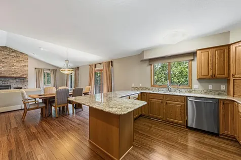 9327 Hillside Trail S Cottage Grove MN 55016