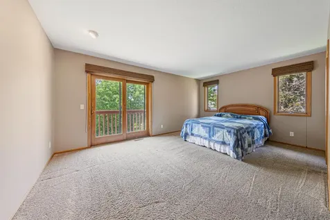 9327 Hillside Trail S Cottage Grove MN 55016