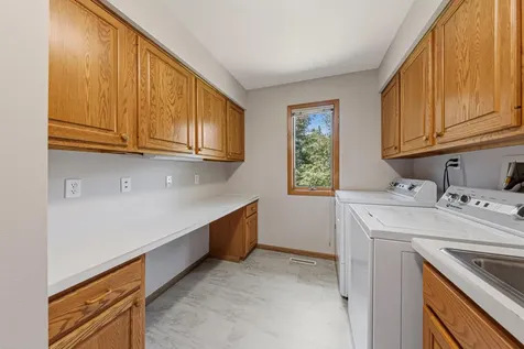 9327 Hillside Trail S Cottage Grove MN 55016