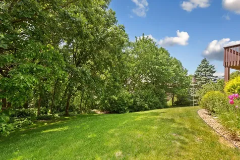 9327 Hillside Trail S Cottage Grove MN 55016