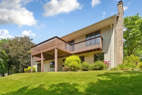 9327 Hillside Trail S Cottage Grove MN 55016