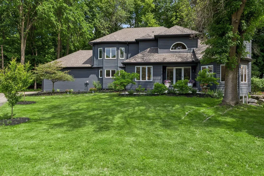 1570 Creek Run Trail Excelsior MN 55331