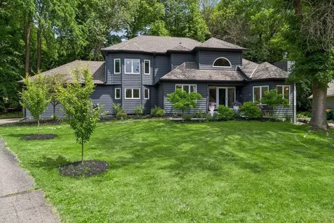 1570 Creek Run Trail Excelsior MN 55331