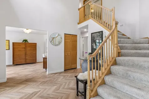 1570 Creek Run Trail Excelsior MN 55331