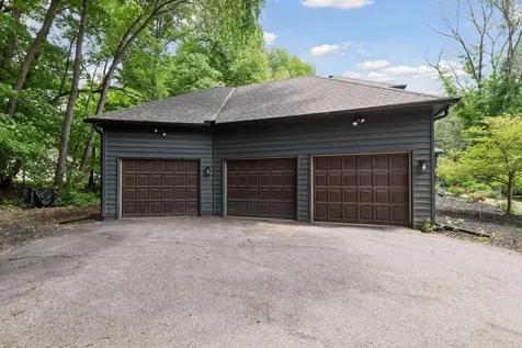 1570 Creek Run Trail Excelsior MN 55331