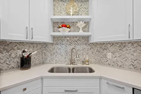 2284 Sherwood Court Minnetonka MN 55305