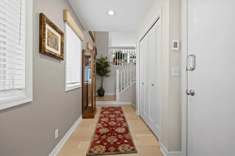 2284 Sherwood Court Minnetonka MN 55305