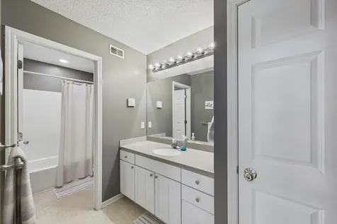 9728 Belmont Lane Eden Prairie MN 55347