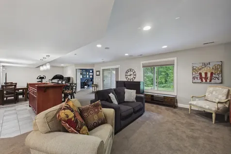 9728 Belmont Lane Eden Prairie MN 55347