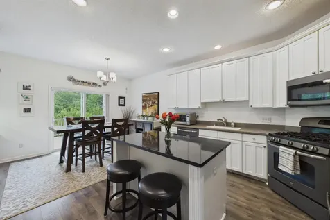 9728 Belmont Lane Eden Prairie MN 55347