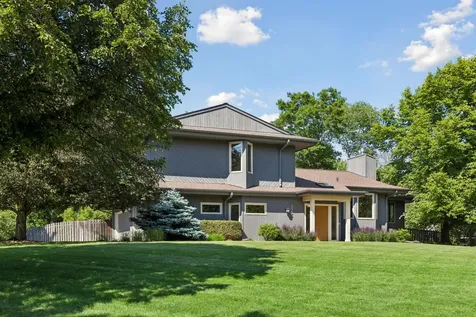5931 Creek Point Minnetonka MN 55345