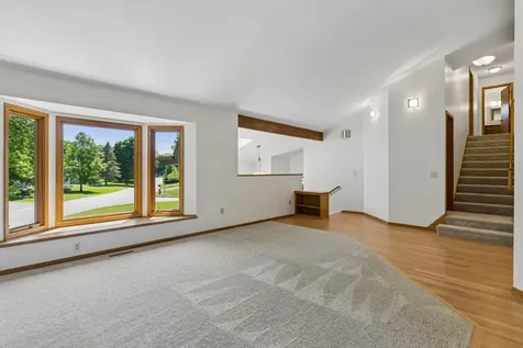 5931 Creek Point Minnetonka MN 55345