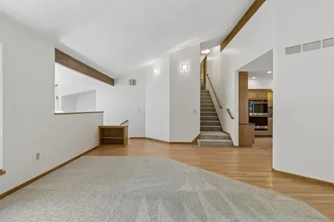 5931 Creek Point Minnetonka MN 55345